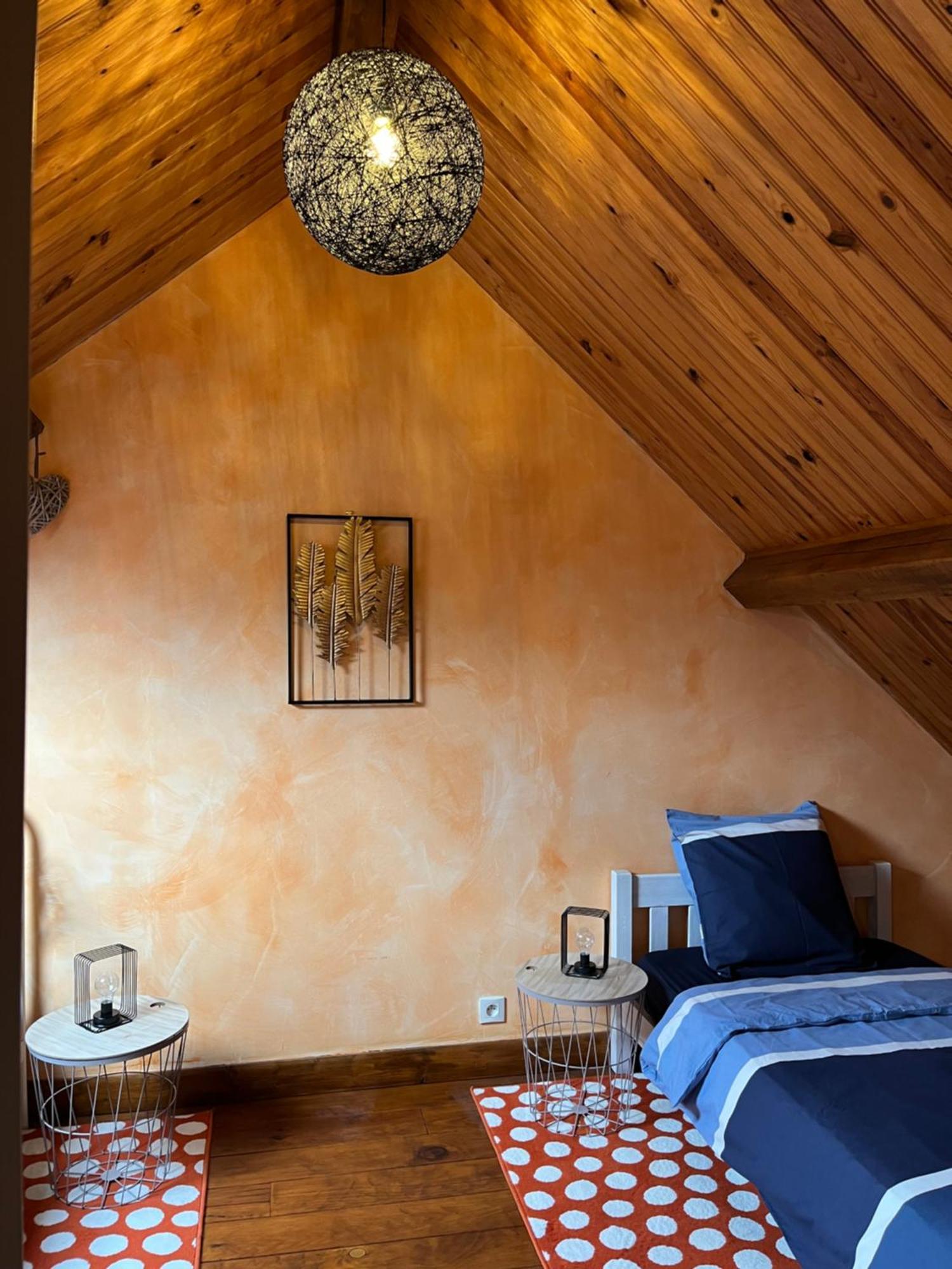 Holiday home Maison. Sur Beuvron. L'orchidee *
